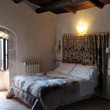 Inn La Taberna Di Rocca